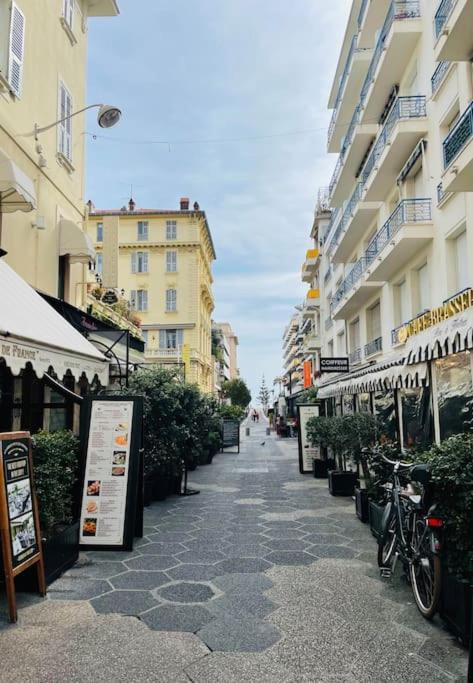 Apartment Cosy La Promenade Des Nizza
